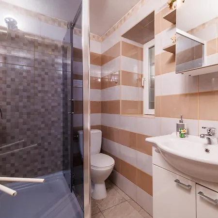 Holiday home Holiday House With Private Jacuzzi *
