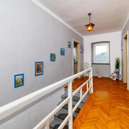 Holiday House With Private Jacuzzi Holiday home Bribir (Primorje-Gorski Kotar)